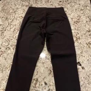 Athlete Wander Slim Ankle Pant